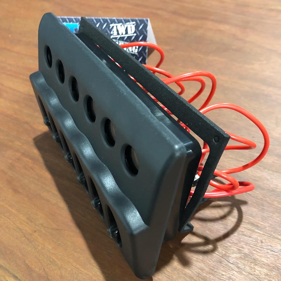 6 Gang Switch Panel - Waterproof - Backlit - With Fuses and distribution panel image 3