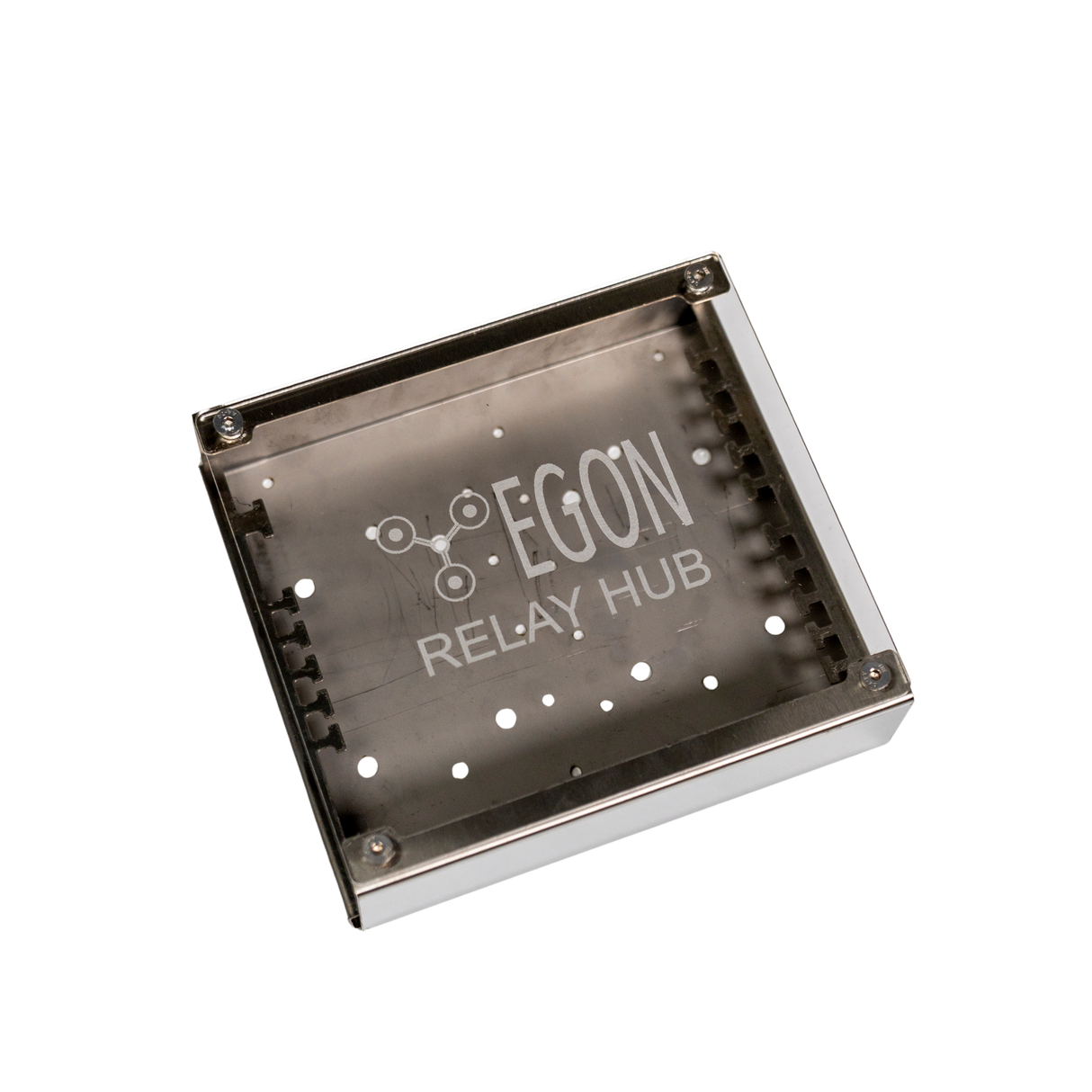 Metallic relay hub with 'Egon' branding on a white background